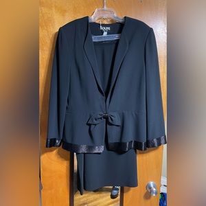 Black Solini New York 2pc Skirt Suit